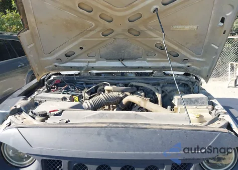 2010 Jeep Wrangler Unlimited Sport z USA, uszkodzony, nr VIN 1J4BA3H19AL185986